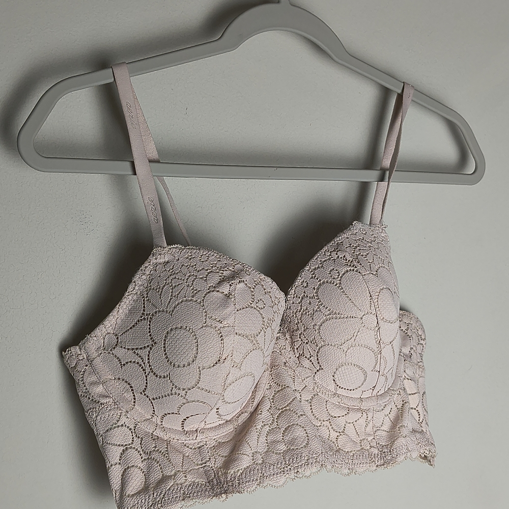 Aerie Floral Lace Bralette in Light Pink